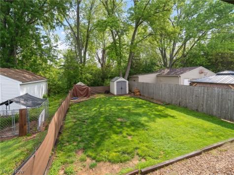 557 Washington Avenue Barberton OH 44203