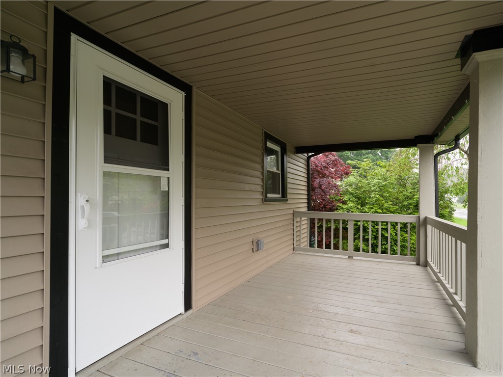557 Washington Avenue Barberton OH 44203