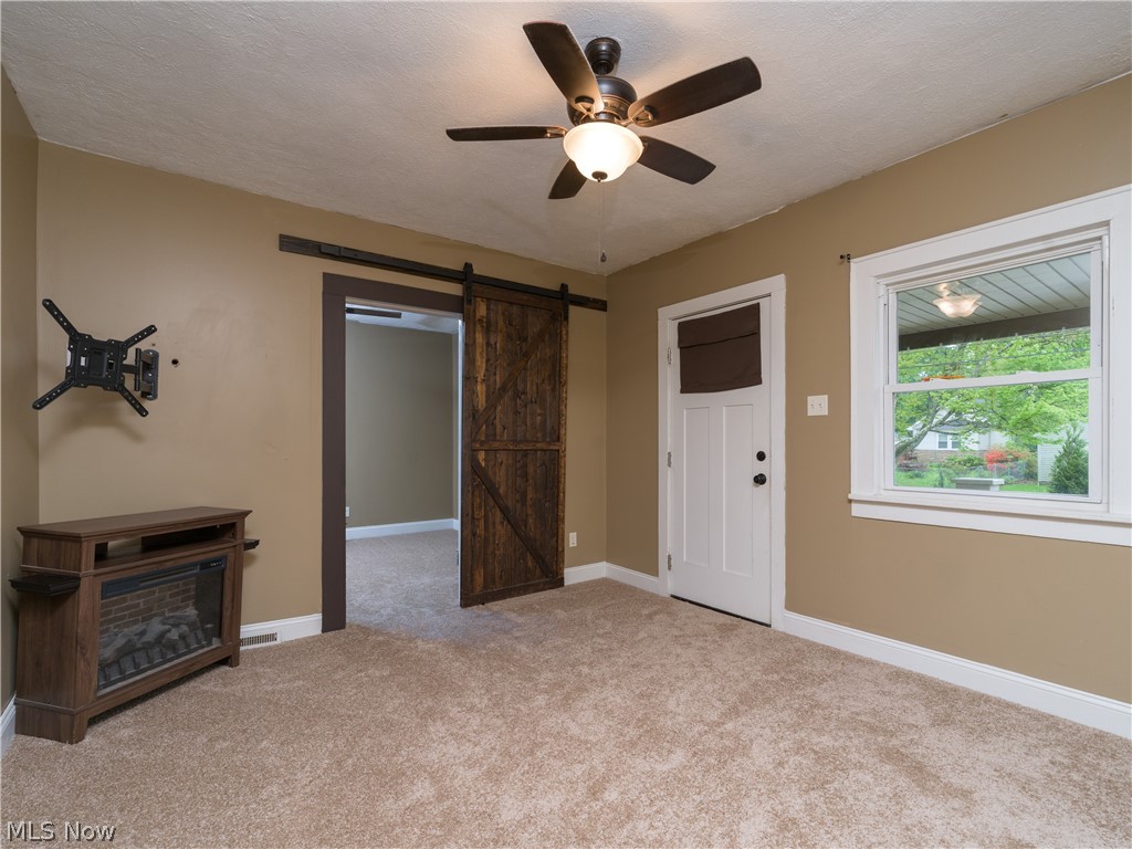 557 Washington Avenue Barberton OH 44203