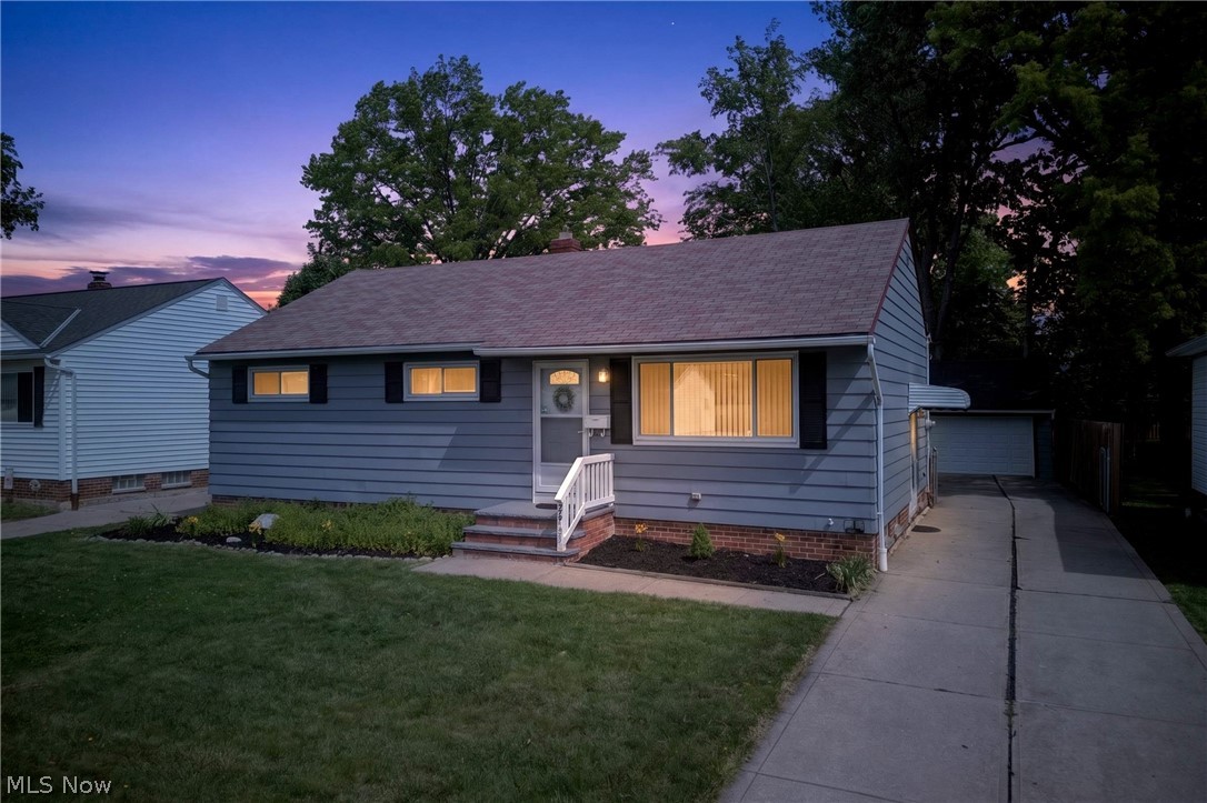 30121 Vineyard Road Willowick OH 44095