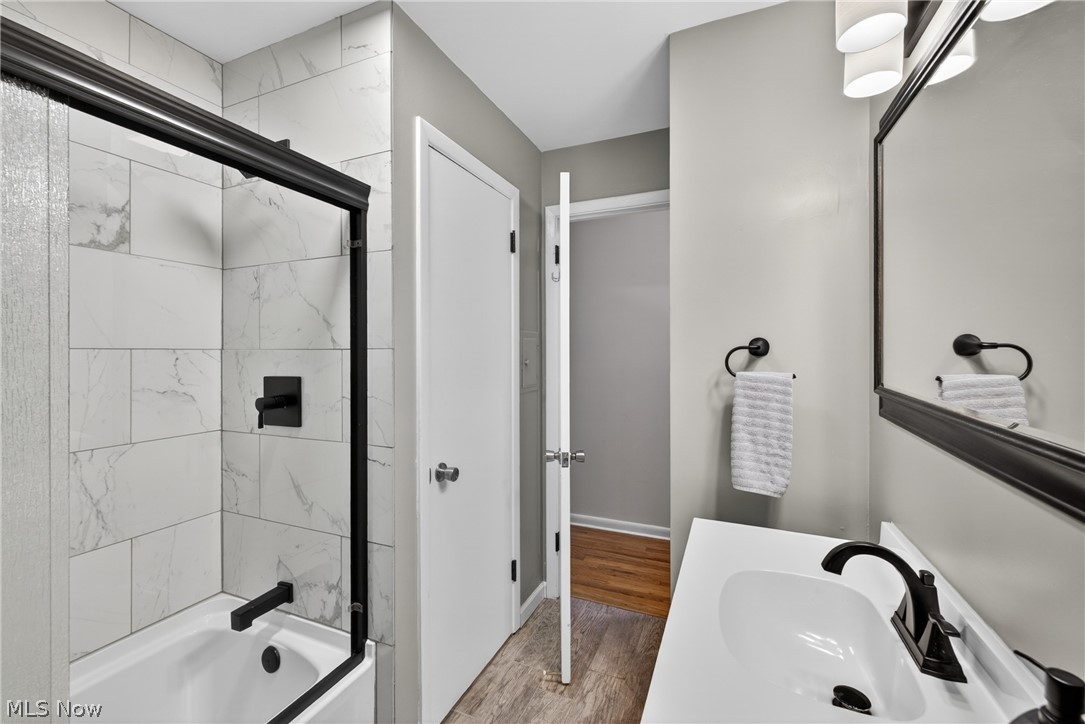30121 Vineyard Road Willowick OH 44095