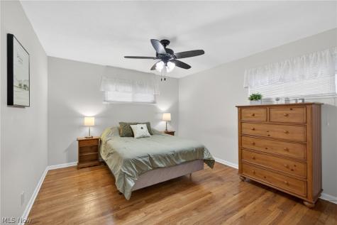 30121 Vineyard Road Willowick OH 44095