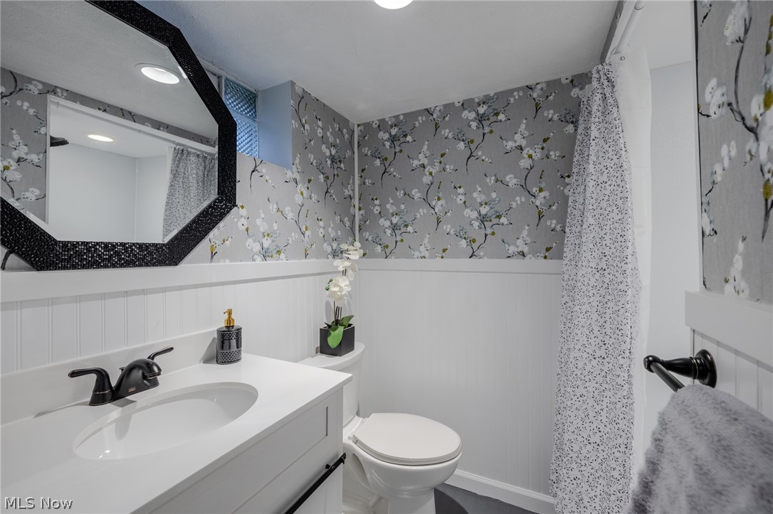 30121 Vineyard Road Willowick OH 44095