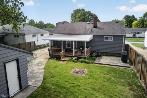 30121 Vineyard Road Willowick OH 44095