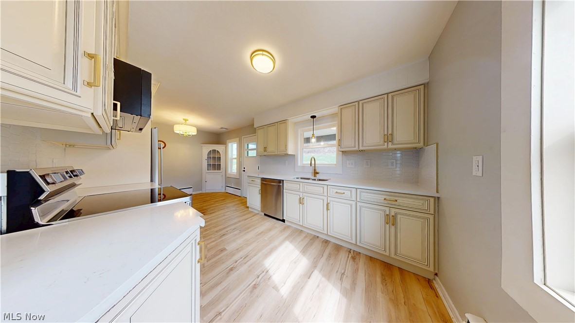 124 Stardust Drive Wintersville OH 43953