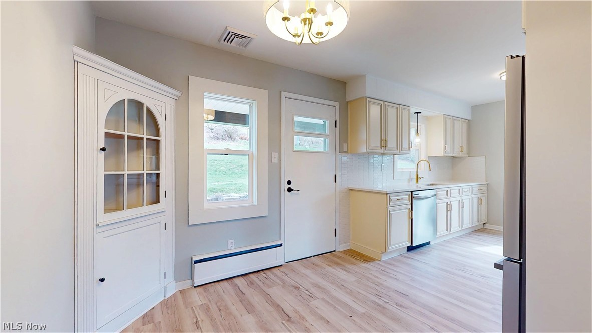 124 Stardust Drive Wintersville OH 43953