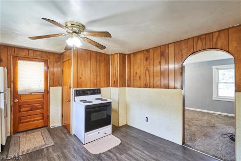 4293 Summit Road Norton OH 44203