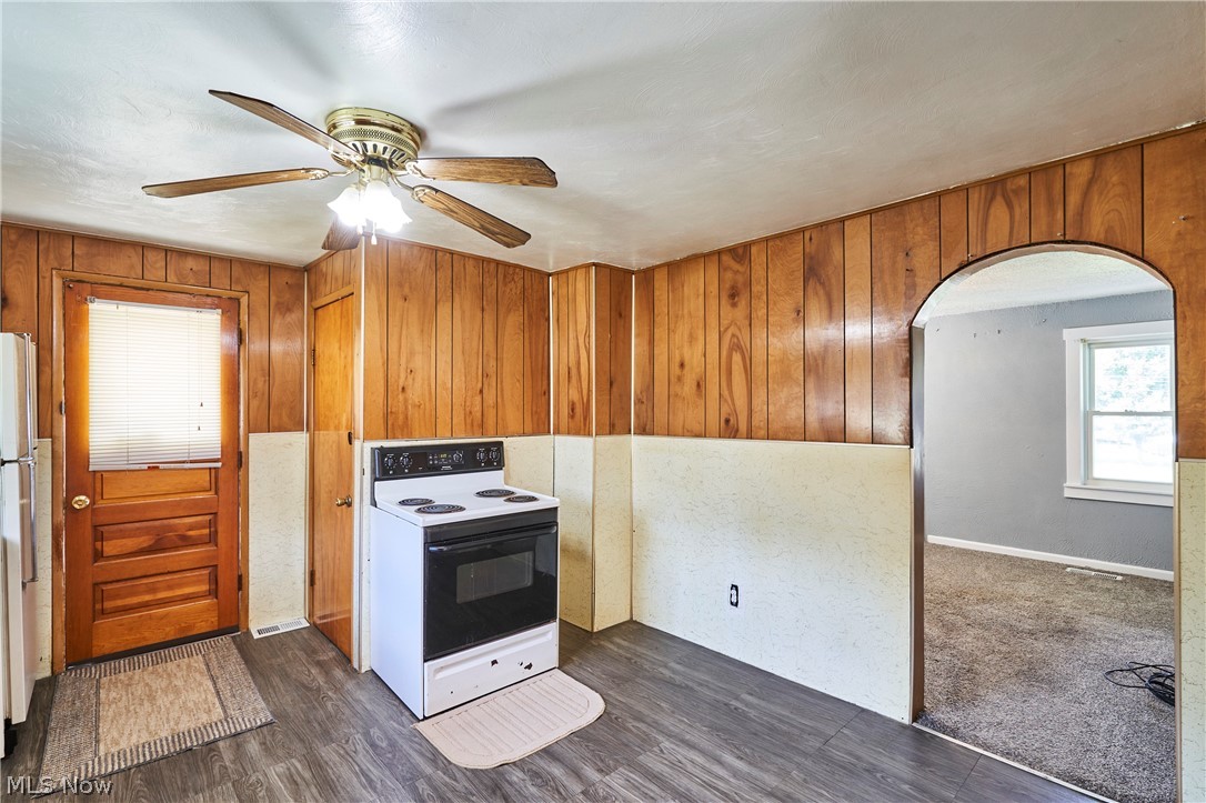 4293 Summit Road Norton OH 44203