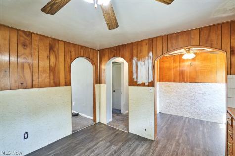 4293 Summit Road Norton OH 44203