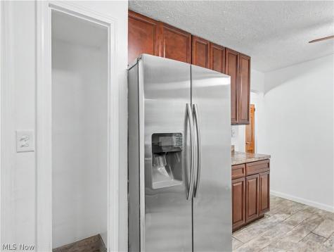 294 E 264th Street Euclid OH 44132