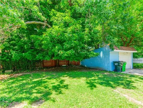 294 E 264th Street Euclid OH 44132