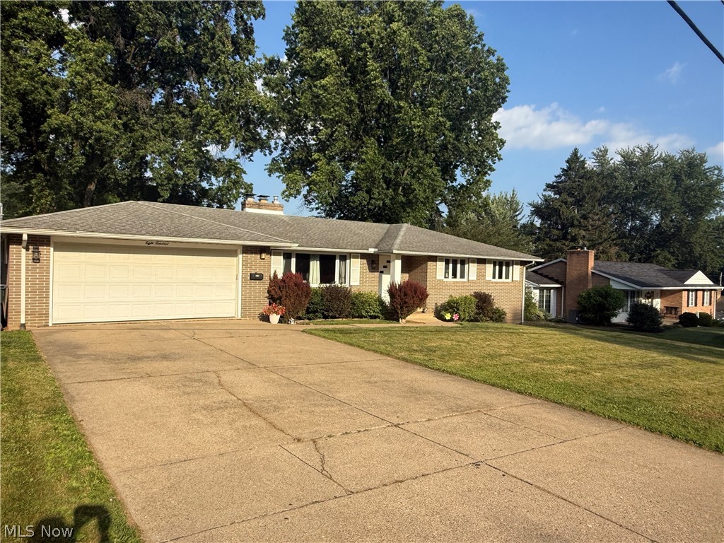 800 Woodview Drive NE Massillon OH 44646