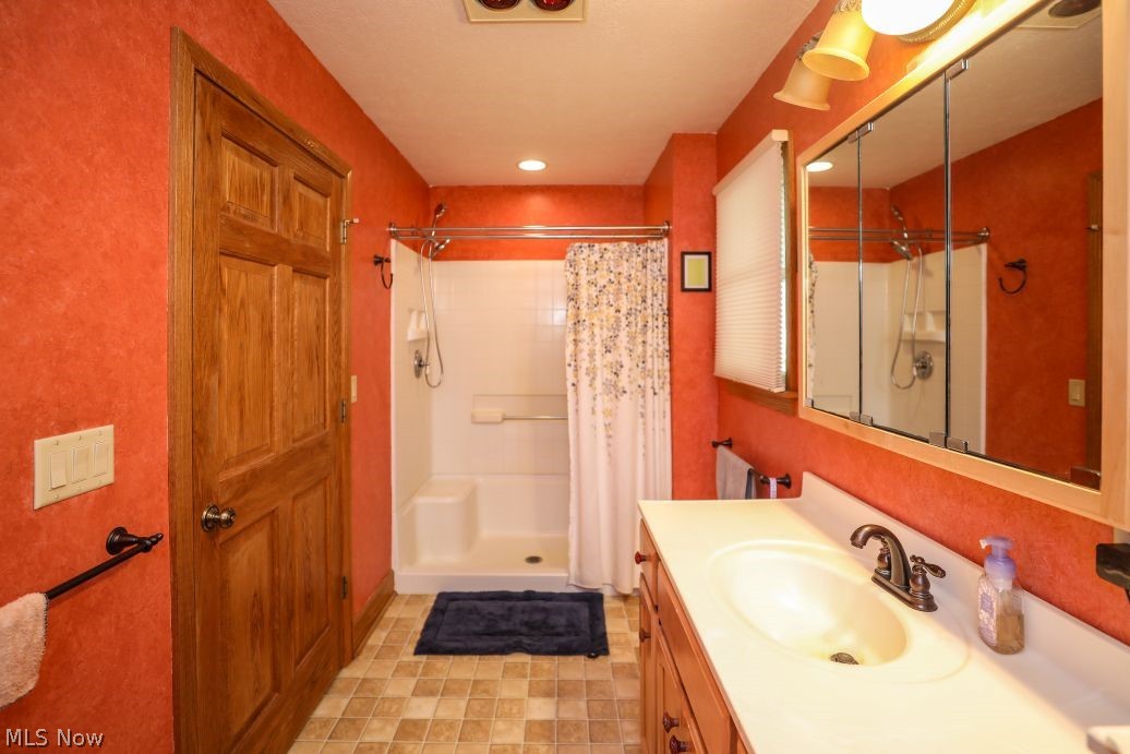 8651 Freedom Road Windham OH 44288