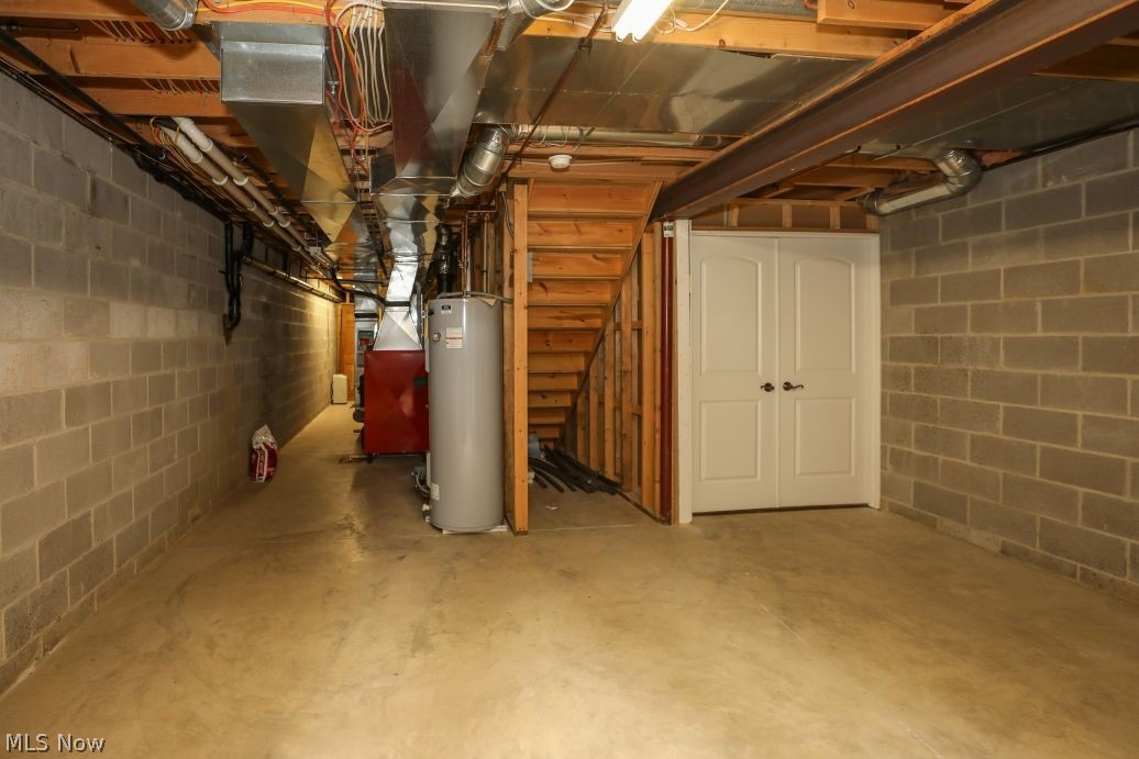 8651 Freedom Road Windham OH 44288
