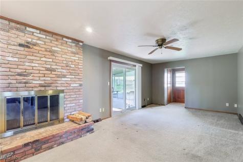 2271 Jacqueline Drive Parma OH 44134