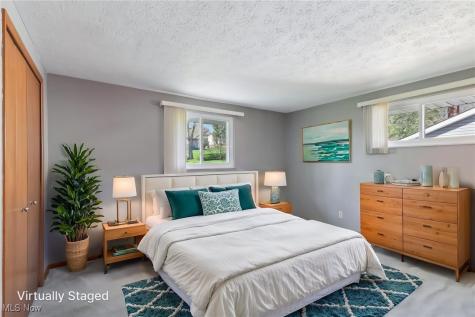 2271 Jacqueline Drive Parma OH 44134