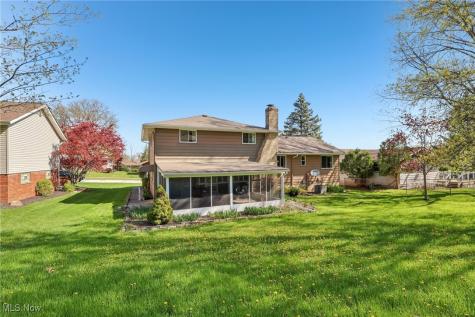 2271 Jacqueline Drive Parma OH 44134