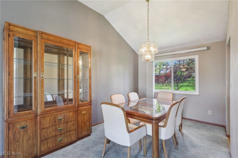 2271 Jacqueline Drive Parma OH 44134