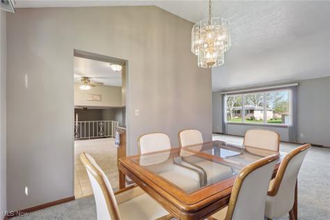 2271 Jacqueline Drive Parma OH 44134