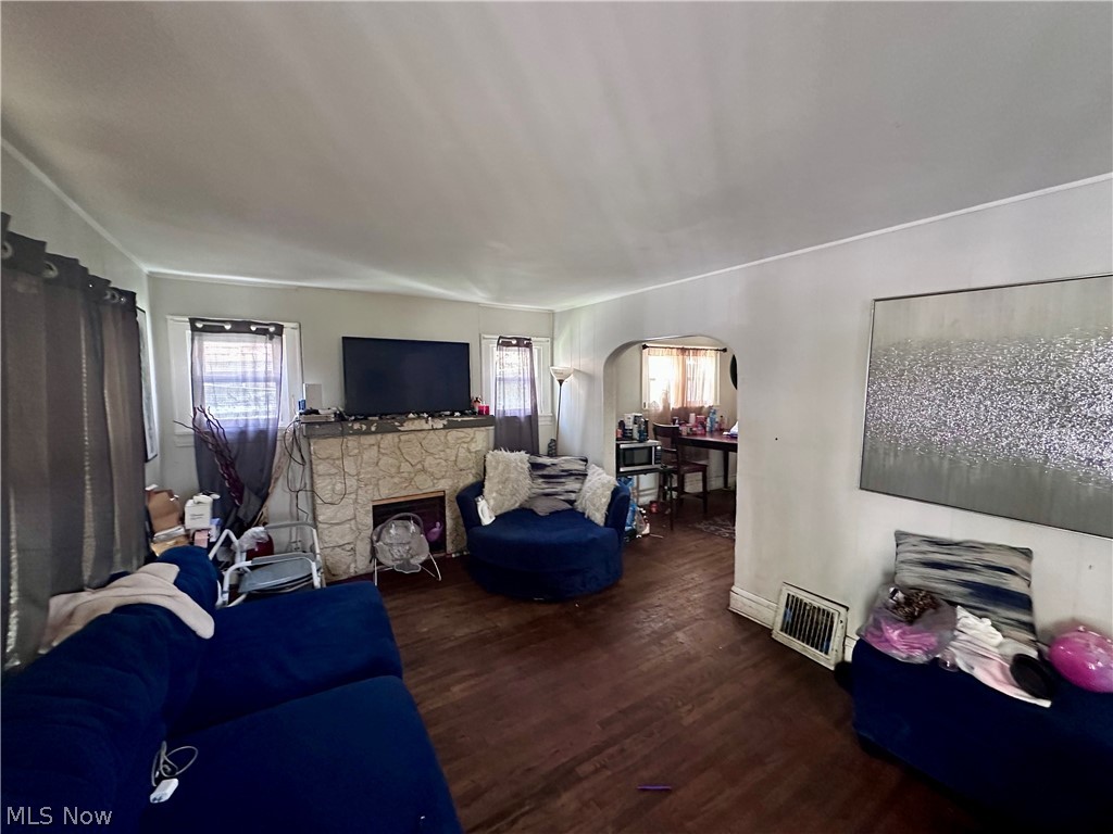 1127 East Avenue Akron OH 44307