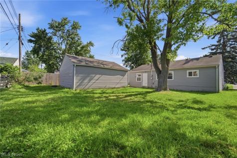 4316 Charleston Avenue Lorain OH 44055