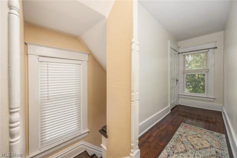 129 Woodland Avenue Marietta OH 45750