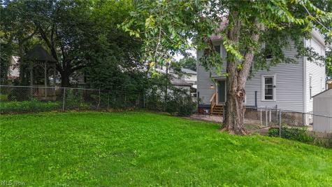 129 Woodland Avenue Marietta OH 45750