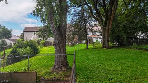 129 Woodland Avenue Marietta OH 45750