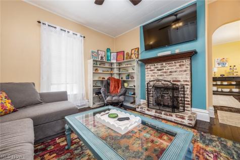 129 Woodland Avenue Marietta OH 45750