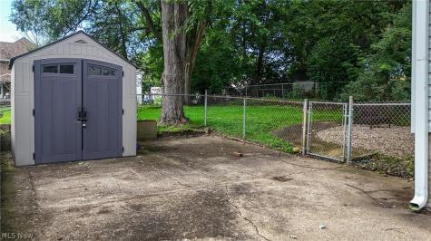 129 Woodland Avenue Marietta OH 45750