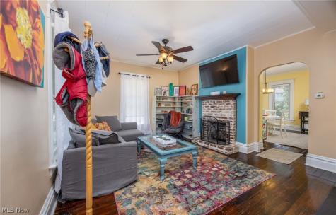 129 Woodland Avenue Marietta OH 45750