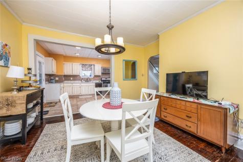 129 Woodland Avenue Marietta OH 45750
