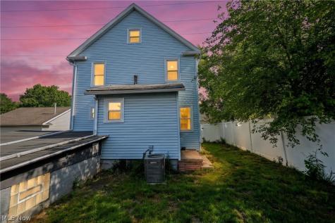 940 W Hopocan Avenue Barberton OH 44203