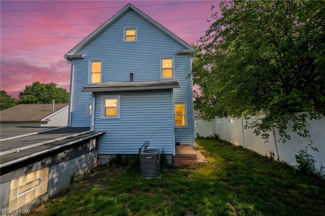 940 W Hopocan Avenue Barberton OH 44203
