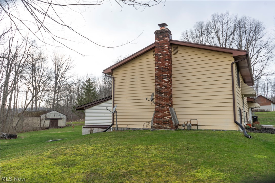 871 S County Line Road Geneva OH 44041