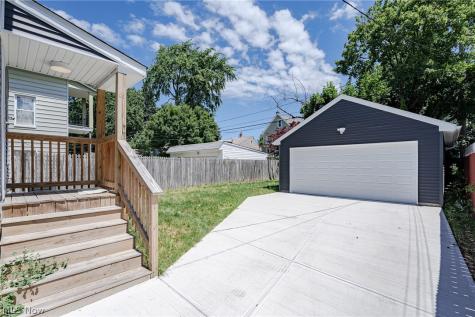3297 W 127th Street Cleveland OH 44111
