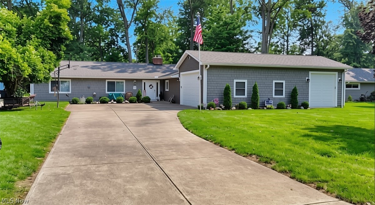 16 Keewaydin Drive Timberlake OH 44095