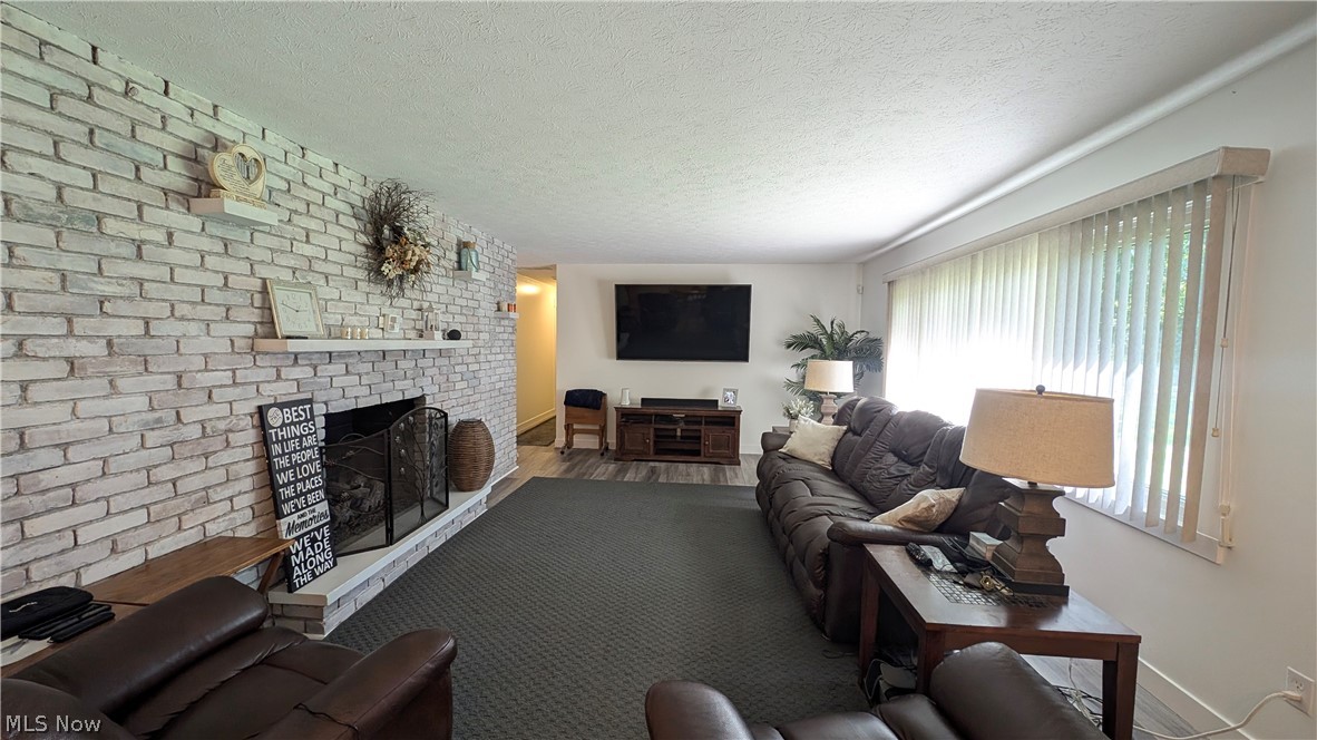 16 Keewaydin Drive Timberlake OH 44095