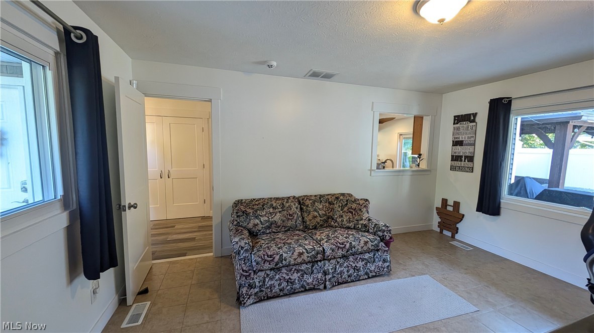 16 Keewaydin Drive Timberlake OH 44095