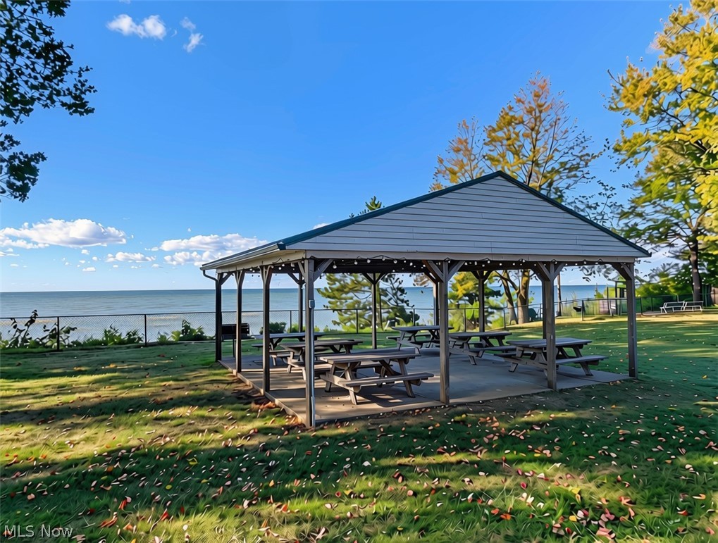 16 Keewaydin Drive Timberlake OH 44095