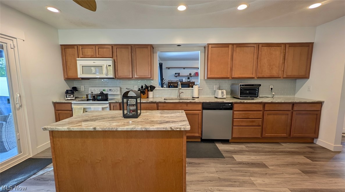16 Keewaydin Drive Timberlake OH 44095