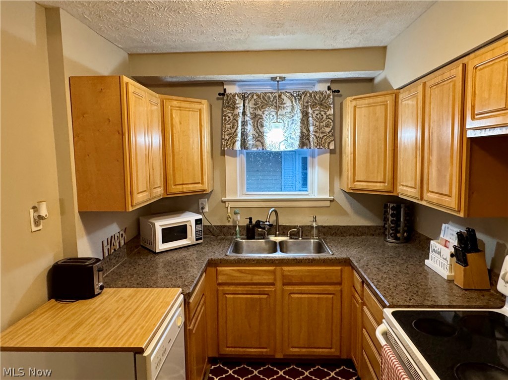 1011 Allison Avenue Lorain OH 44052