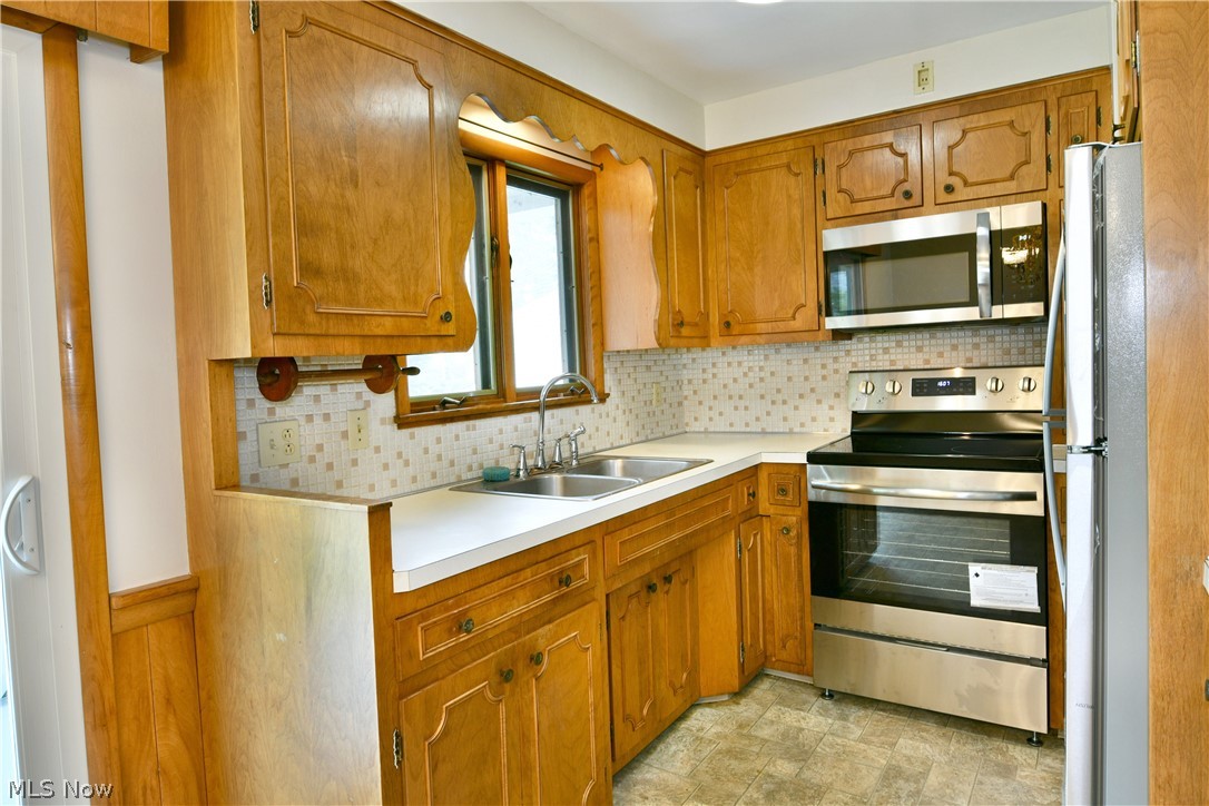 271 Parkgate Avenue Austintown OH 44515