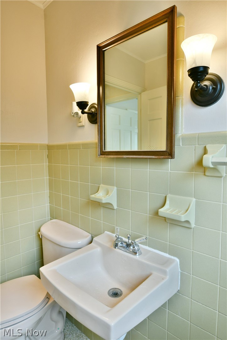 271 Parkgate Avenue Austintown OH 44515