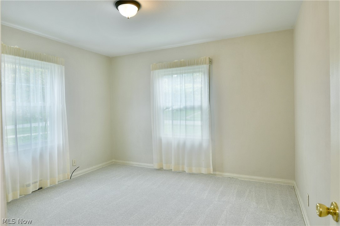 271 Parkgate Avenue Austintown OH 44515
