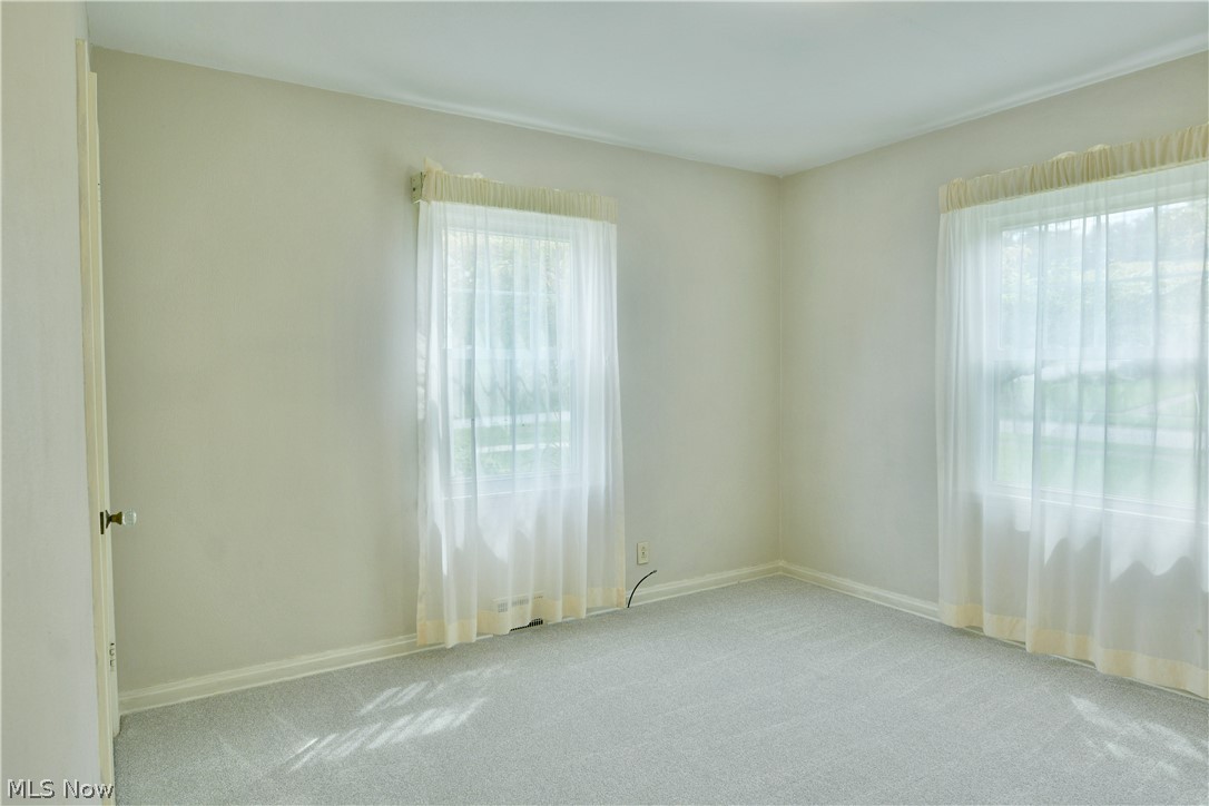271 Parkgate Avenue Austintown OH 44515