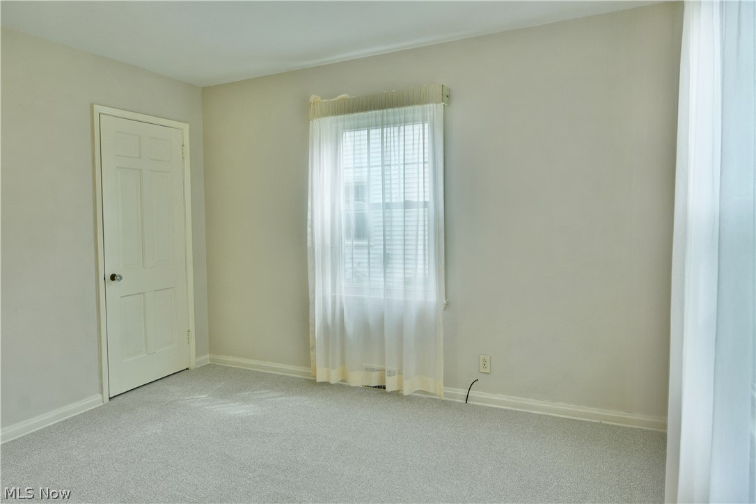 271 Parkgate Avenue Austintown OH 44515