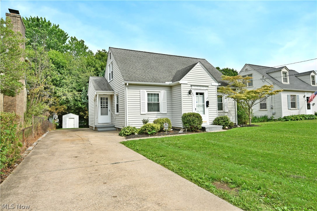 271 Parkgate Avenue Austintown OH 44515
