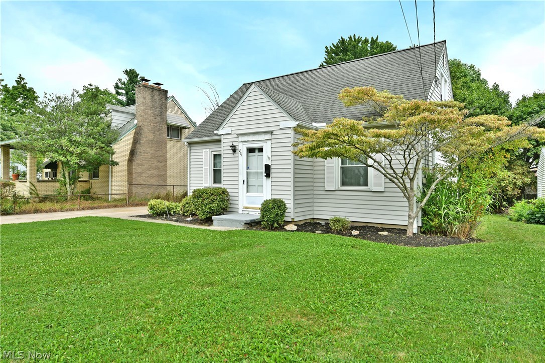 271 Parkgate Avenue Austintown OH 44515