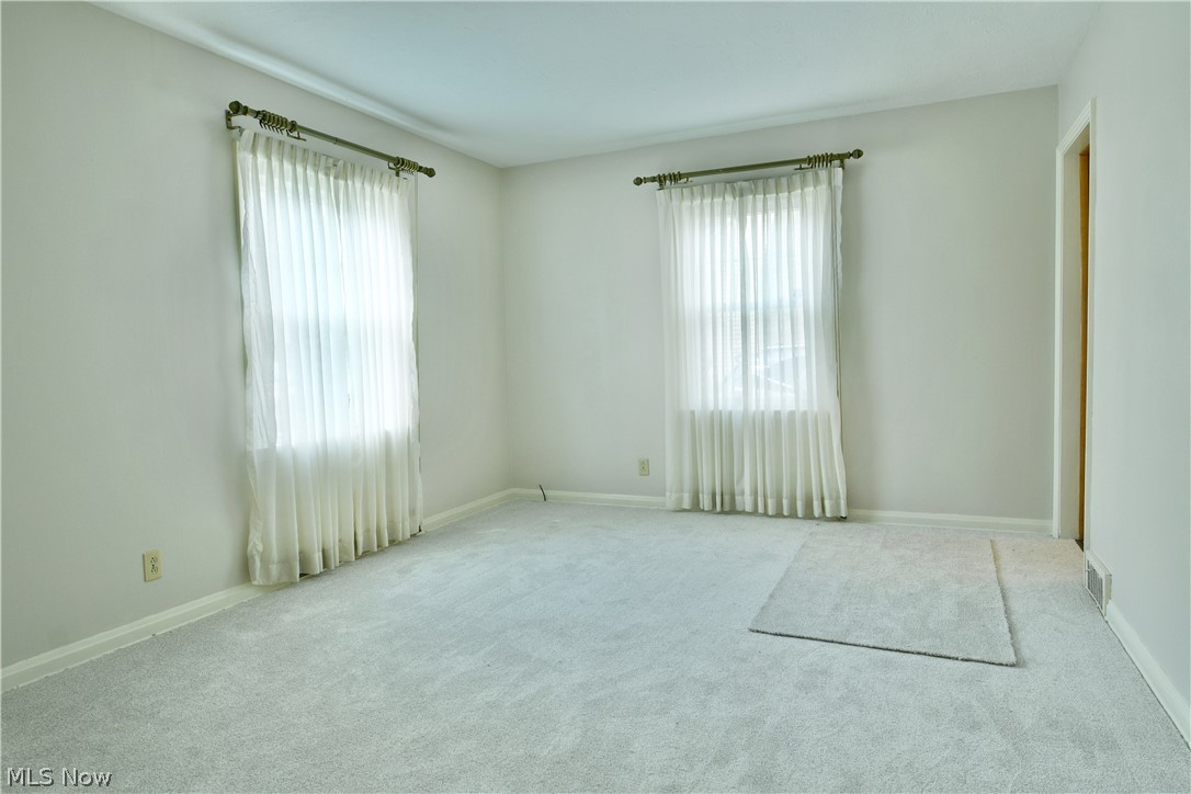 271 Parkgate Avenue Austintown OH 44515